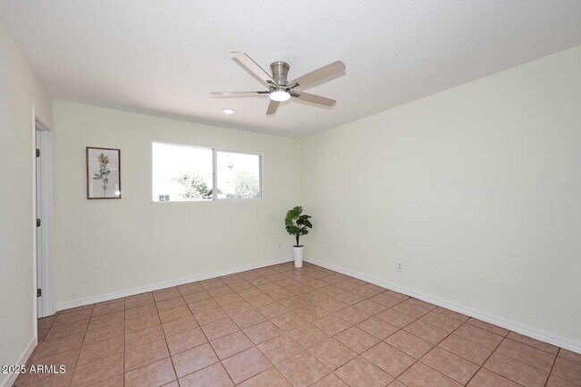 Building Photo - 4031 N 81st Ave