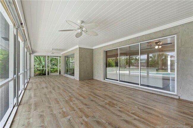 Building Photo - 53 N Sewalls Point Rd