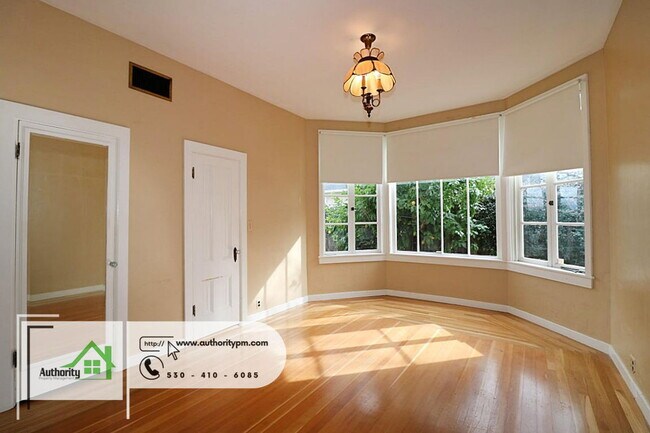 Building Photo - 1804 Chestnut St