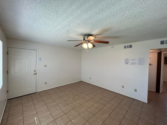 Building Photo - 1851 E University Dr