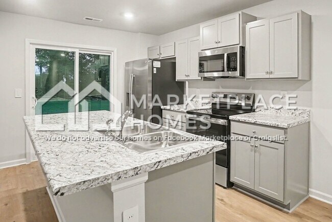 Building Photo - 4161 Hudson Ct SW