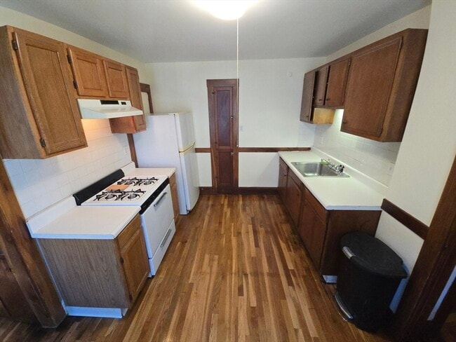 Building Photo - 58 Creeley Rd