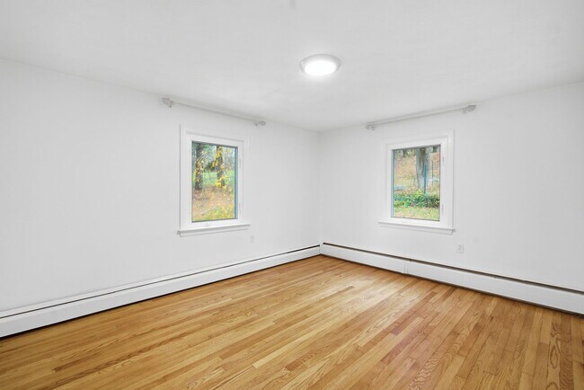 Building Photo - 1108 New Britain Ave