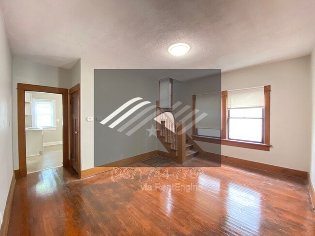 Building Photo - 26 W Beechwood Ave