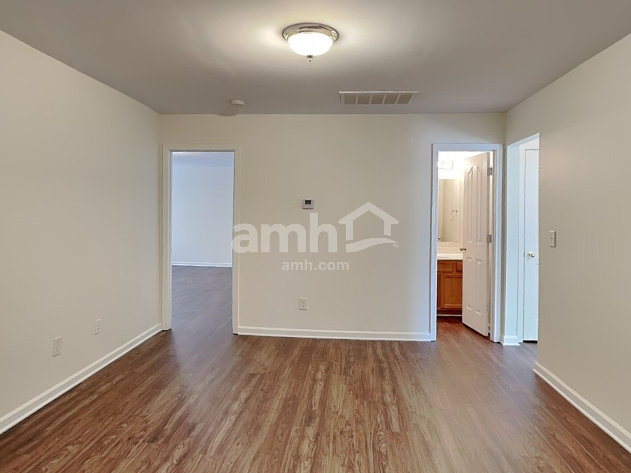 Building Photo - 201 Flanders Dr