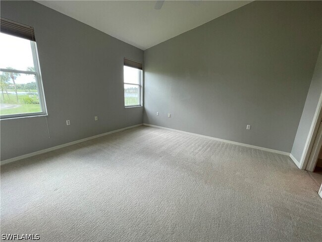 Building Photo - 1945 Crestview Way