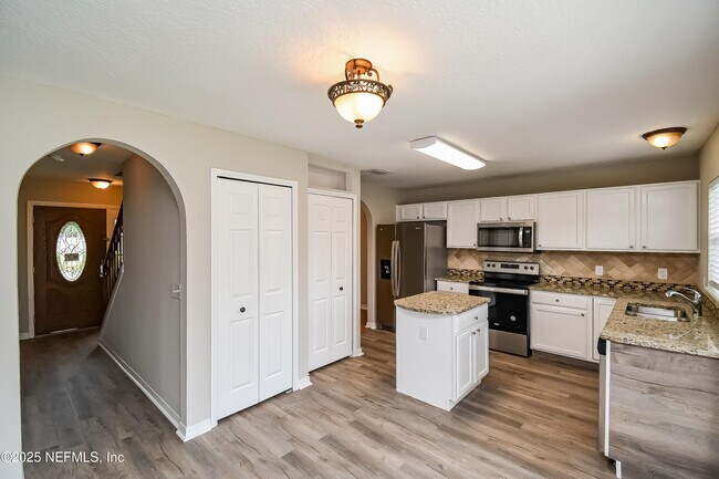 Building Photo - 9273 Caracara Drive