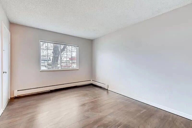 Building Photo - 5875 E Iliff Ave