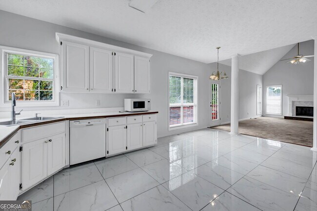 Building Photo - 1722 Brandon Lee Way SW