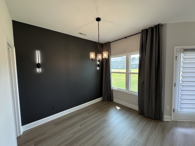 Building Photo - 16688 Demi Dr