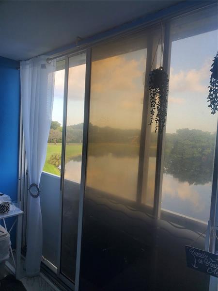 Building Photo - 4058 Ainslie Dr