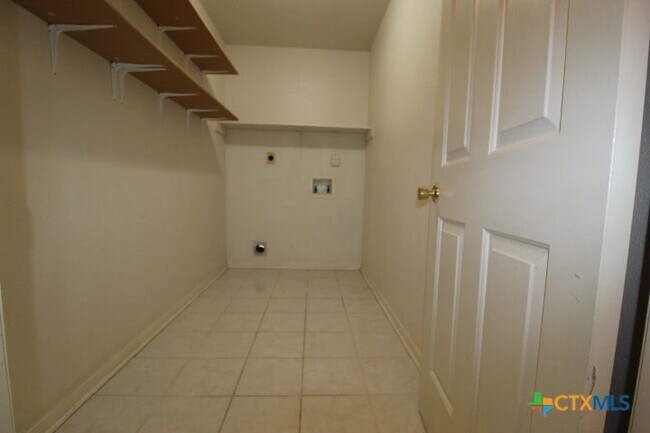 Building Photo - 5211 James Loop