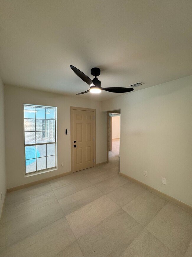 Building Photo - 1703 Terrace Dr