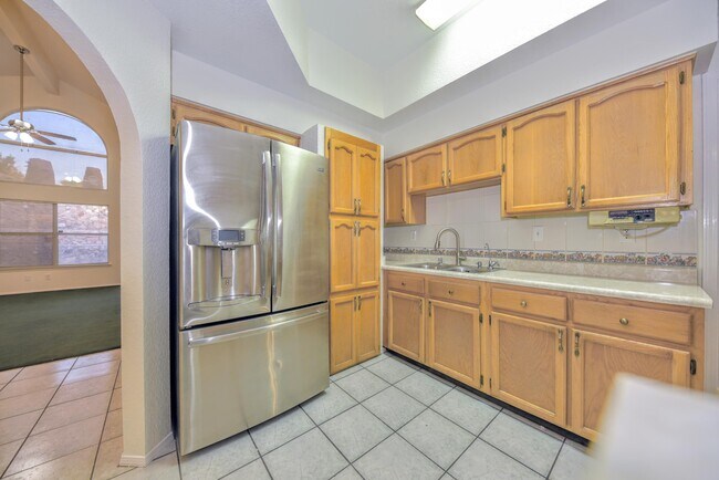 Building Photo - 1372 Michelangelo Dr
