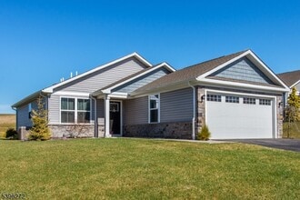 Building Photo - 60 Coventry Rd