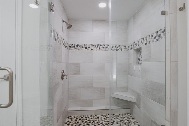 Building Photo - 27210 Wells Ln