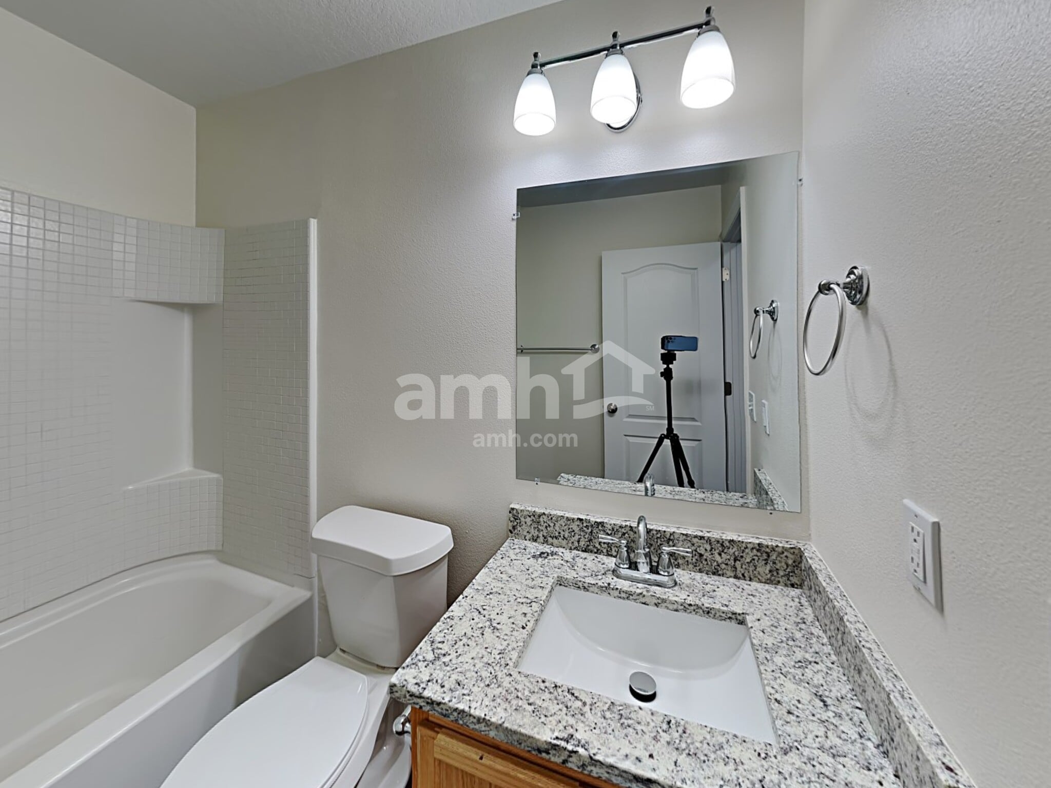 Building Photo - 4860 Windbourne Way