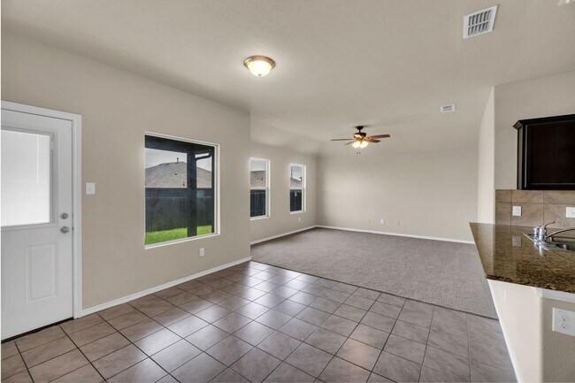 Building Photo - Welcome home!