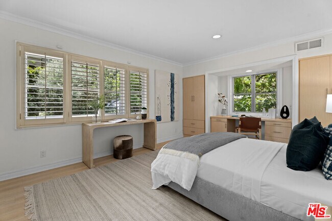 Building Photo - 1743 Stone Canyon Rd