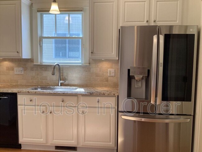 Building Photo - 49 White Ash Dr