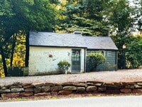 Building Photo - 1600 Duncan Rd SW