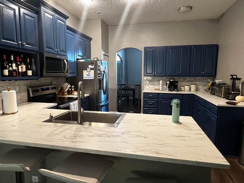 Building Photo - 310 Sienna Palm Dr