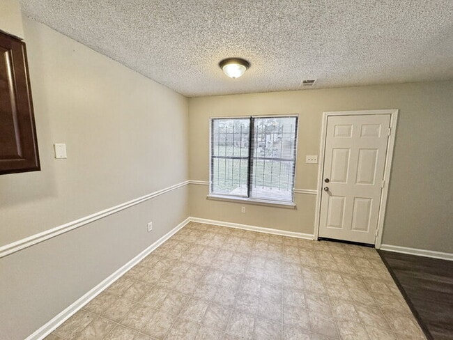 Building Photo - 3914 Longsneck Cove