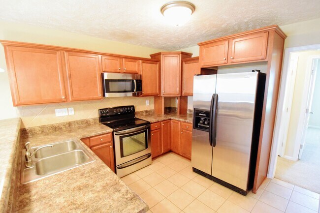 Building Photo - 137 Water Wood Ct