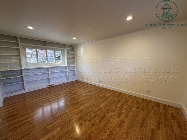 Building Photo - 7042 Valley Greens Cir