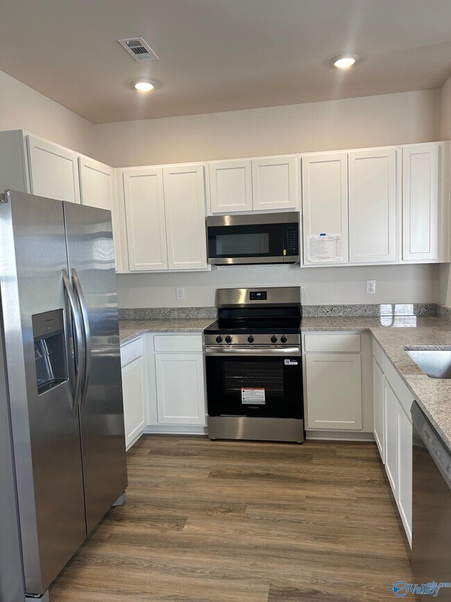 Building Photo - 3405 Cool Spgs Ave SW