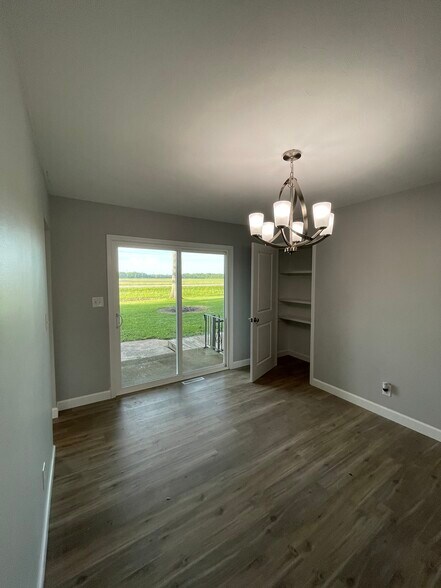 Dining Room - 9 Guilford