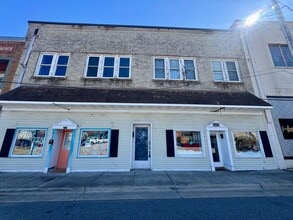 Building Photo - 212 N M.L.K. junior Dr