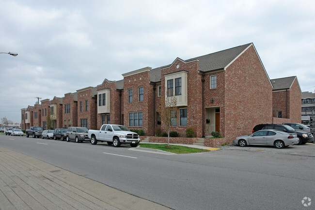 Primary Photo - Harrison Square