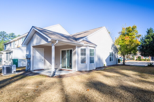 Building Photo - 192 Sonata Cir