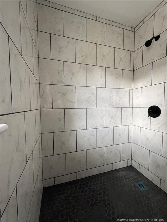 Building Photo - 226 Fountainhead Ln