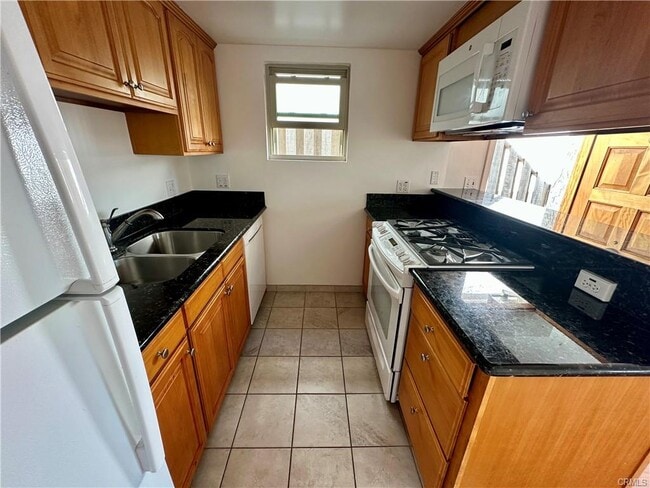 Building Photo - 122 15th St