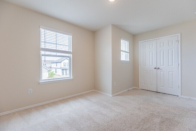 Building Photo - 817 Beacon Hts