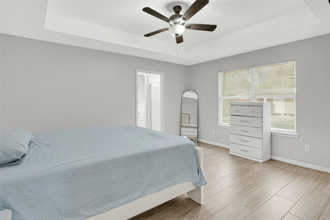 Building Photo - 18875 Ferney Ln