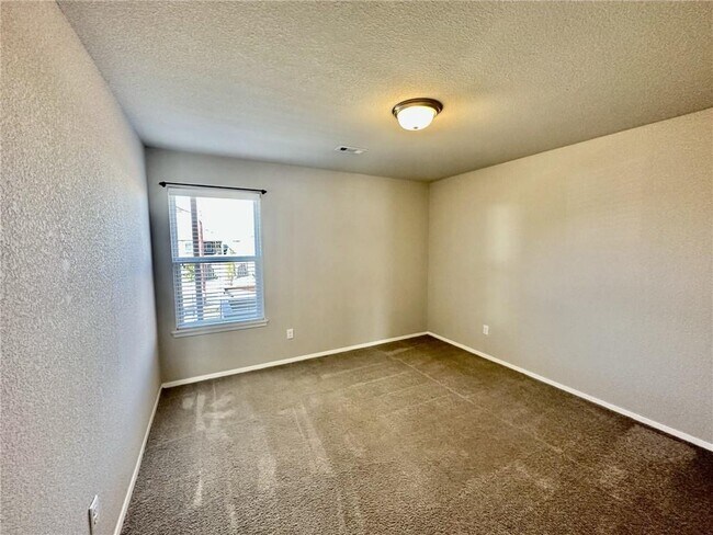 Building Photo - 6206 SW Warrington Rd