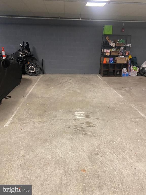 Building Photo - 4742 Pine St