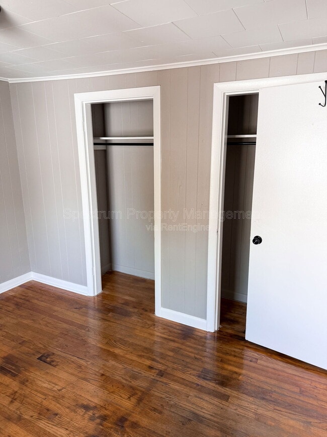 Building Photo - 88 Elm St