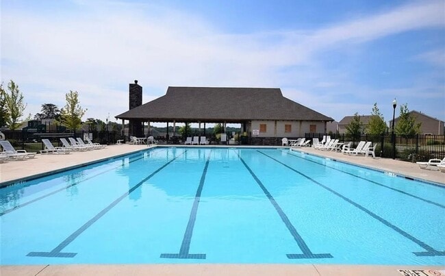 Building Photo - Beautiful 3/2 In Amenity Filled Neighborhood!