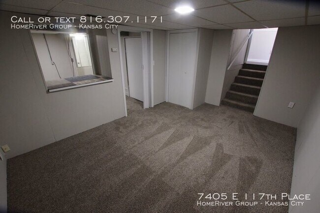 Building Photo - 3 br / 2 ba ready for immediate move in!