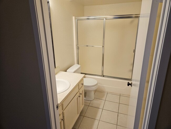 Building Photo - Great 2 Bedroom 2 Bathroom On The Golf Course In Laguna Niguel