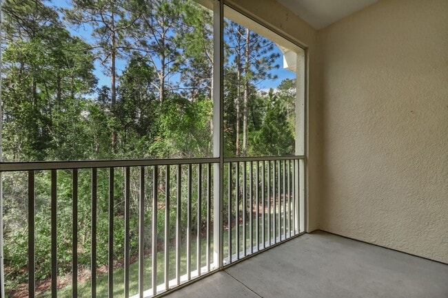 Building Photo - Beautiful 3BR/2BA Condo in Gated Stoney Cr...