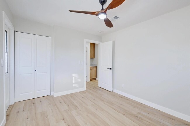 Building Photo - 503 Prescott Ave