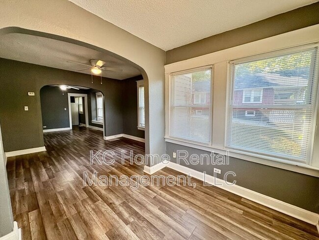 Building Photo - 6103 Walrond Ave