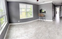 Building Photo - 214 Columbia Dr