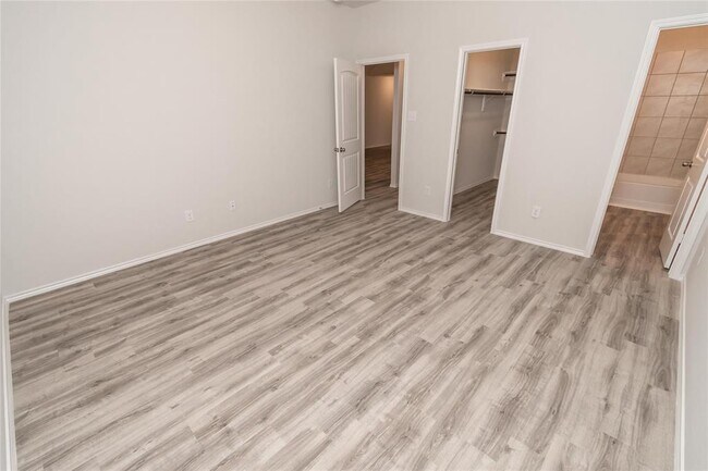 Building Photo - 202 Mouflon Dr
