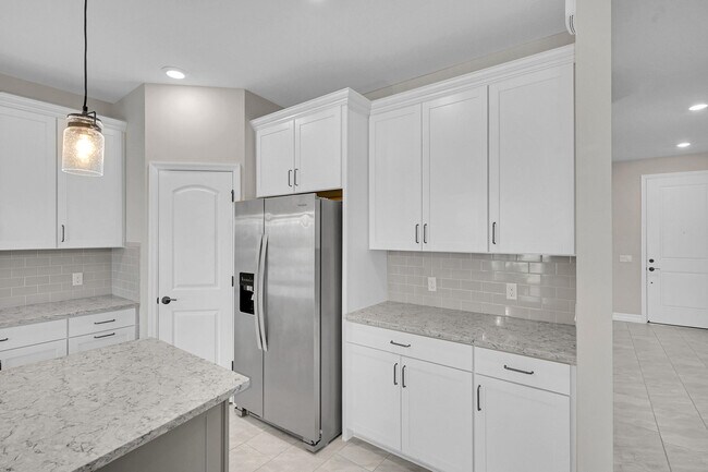 Building Photo - 4995 Cavelletti Rd